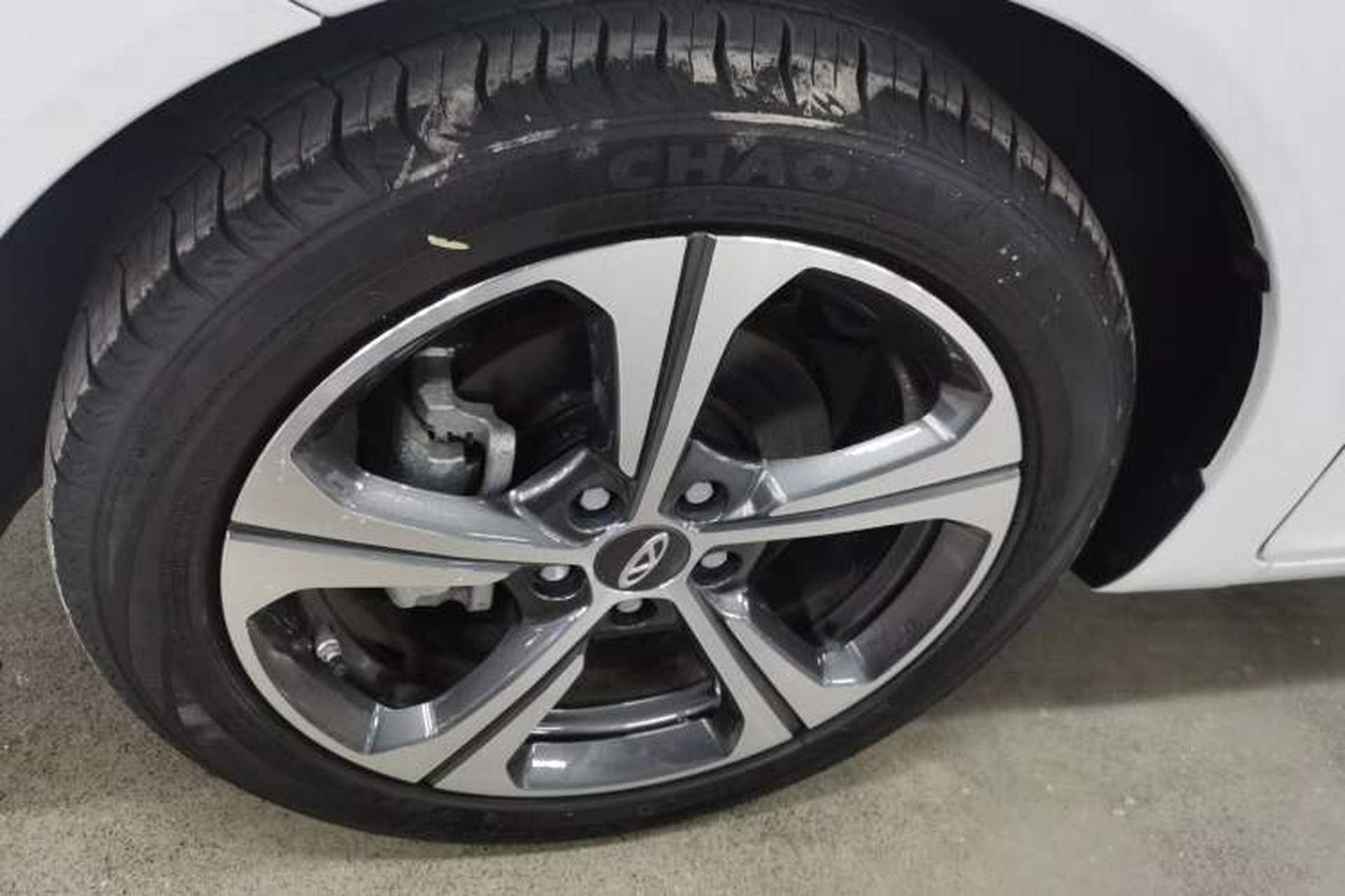 Used Chery Arrizo 5 2019 Facelifted PRO 1.5L Manual Youth Edition China VI Standard Left Front Wheel Hub