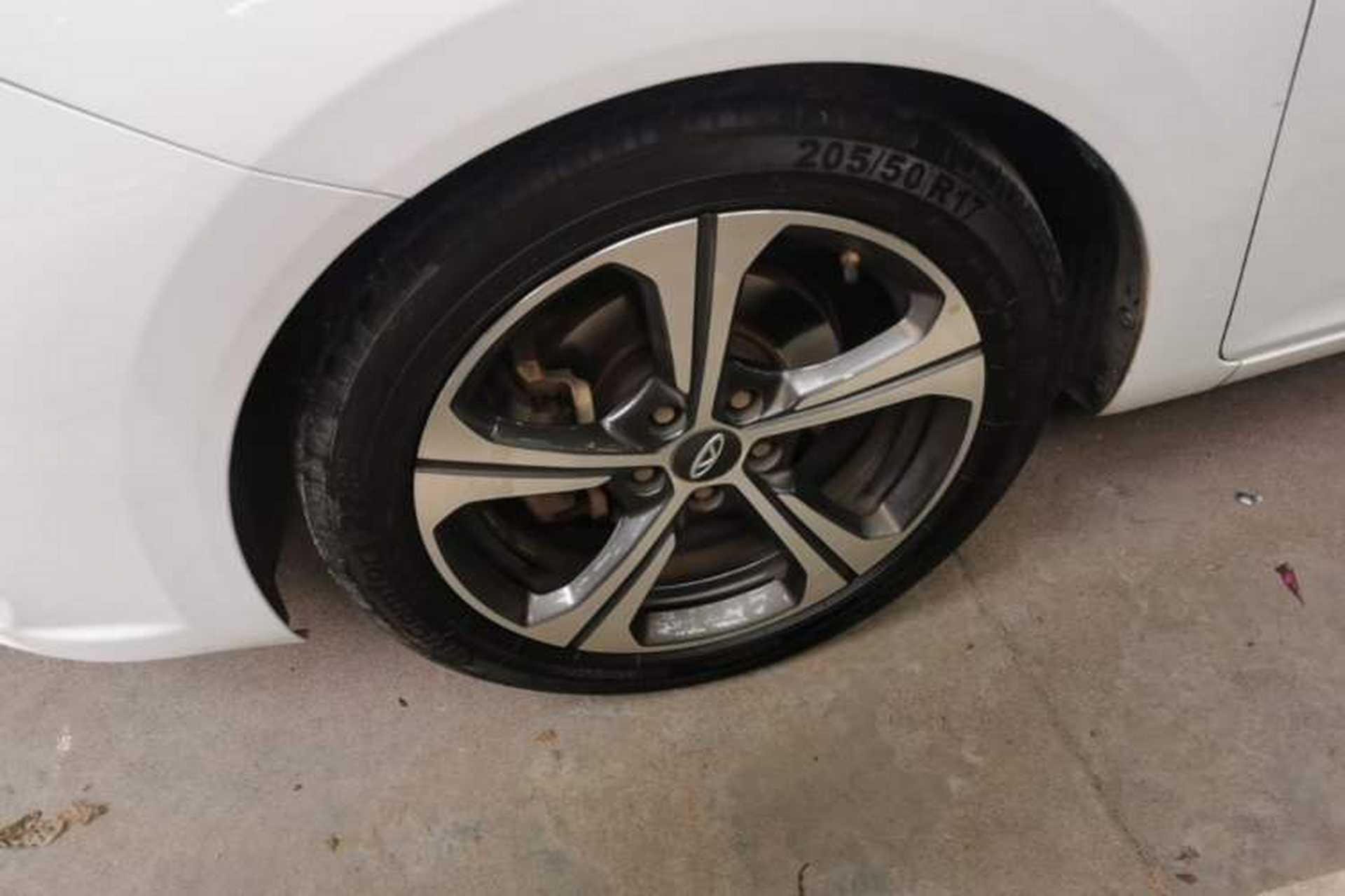 Used Chery Arrizo 5 2019 Revised PRO 1.5L CVT Youth Edition China VI Standard Left Front Wheel Hub