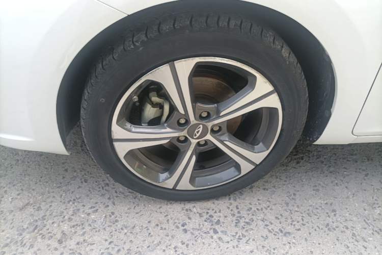 Used Chery Arrizo 5 2019 Facelifted PRO 1.5L Manual Youth Edition China VI Standard Left Front Wheel Hub