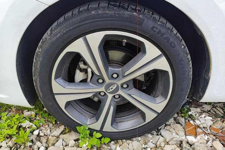 Used Chery Arrizo 5 2019 1.5L Manual New Zizai Edition China VI Left Front Wheel Hub