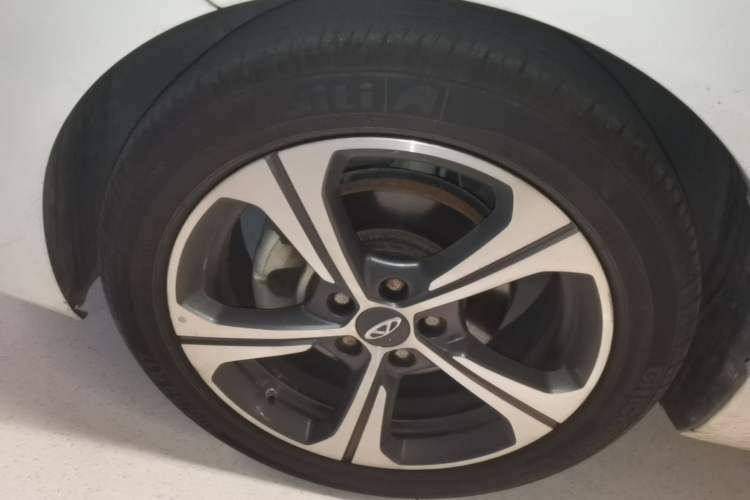 Used Chery Arrizo 5 2019 Revised PRO 1.5L CVT Youth Edition China VI Standard Left Front Wheel Hub