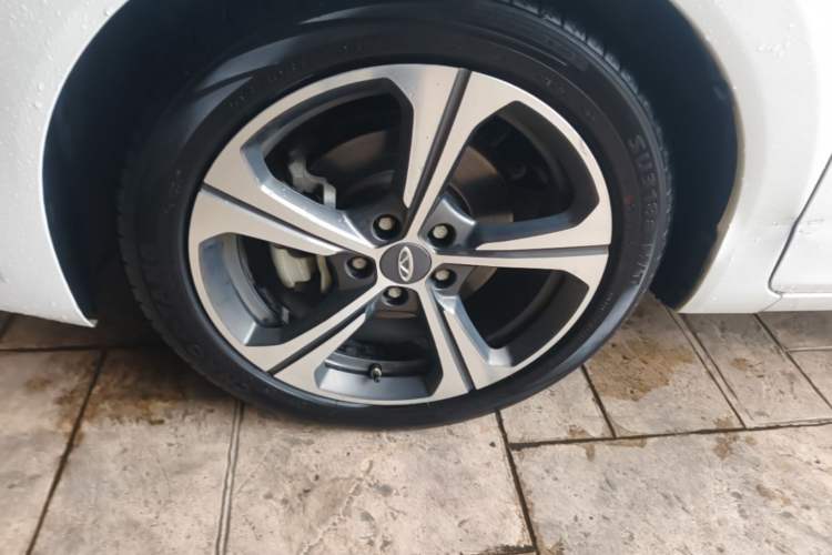 Used Chery Arrizo 5 2019 Revised PRO 1.5L CVT Youth Edition China VI Standard Left Front Wheel Hub