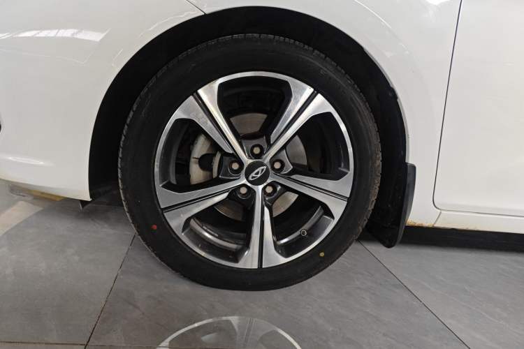 Used Chery Arrizo 5 2019 Revised PRO 1.5L CVT Youth Edition China VI Standard Left Front Wheel Hub