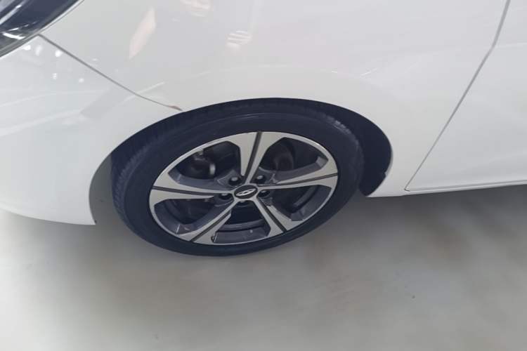 Used Chery Arrizo 5 2019 PRO 1.5L Manual Comfort Edition China VI Left Front Wheel Hub