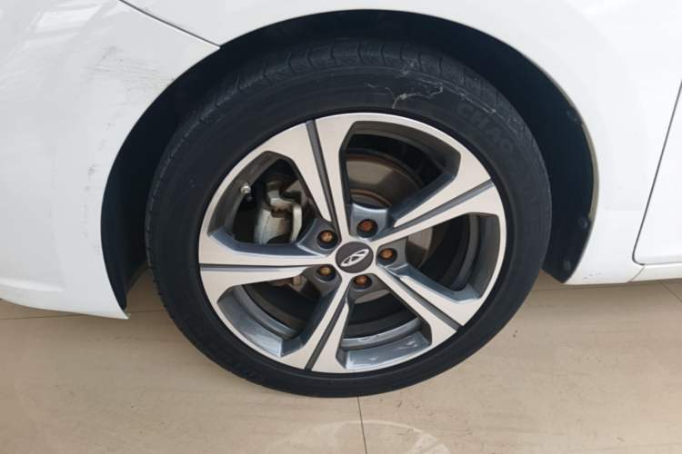 Used Chery Arrizo 5 2019 Facelifted PRO 1.5L Manual Youth Edition China VI Standard Left Front Wheel Hub
