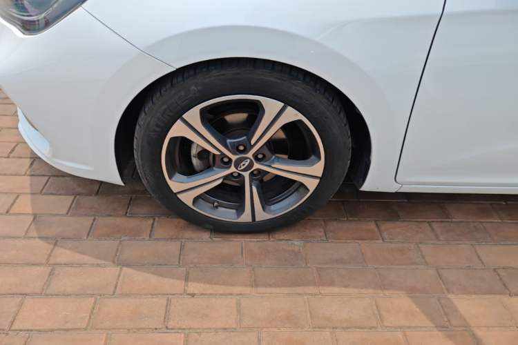 Used Chery Arrizo 5 2019 PRO 1.5L CVT Active Edition China VI Left Front Wheel Hub