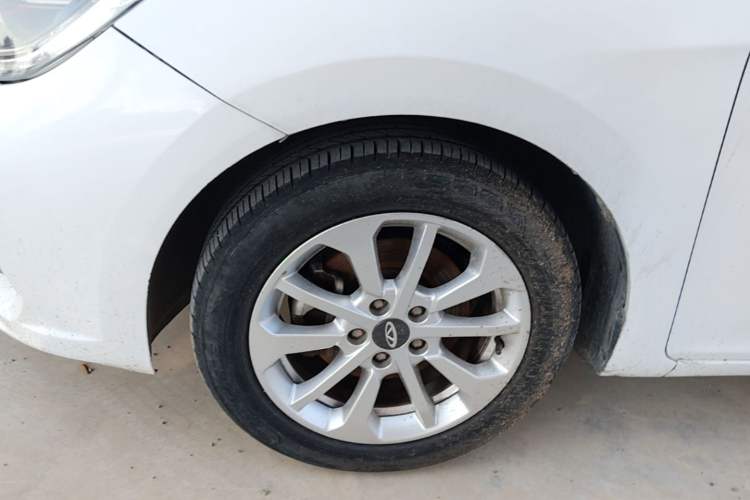 Used Chery Arrizo 5 2019 1.5L Manual Youth Edition China V Standard Left Front Wheel Hub