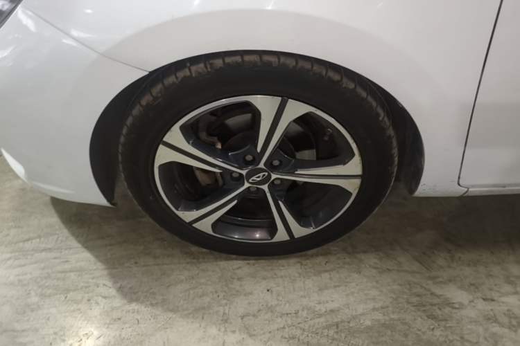 Used Chery Arrizo 5 2019 PRO 1.5L CVT Active Edition China VI Left Front Wheel Hub
