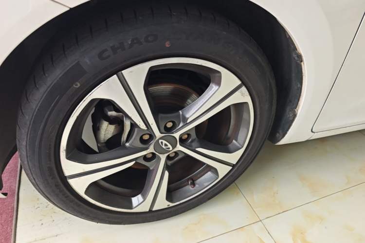 Used Chery Arrizo 5 2019 PRO 1.5L Manual Youth Edition China VI compliant Left Front Wheel Hub
