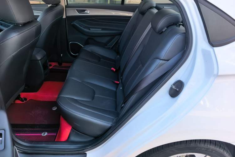 Used Chery Arrizo 5 2019 Revised PRO 1.5L CVT Youth Edition China VI Standard Left Rear Seat