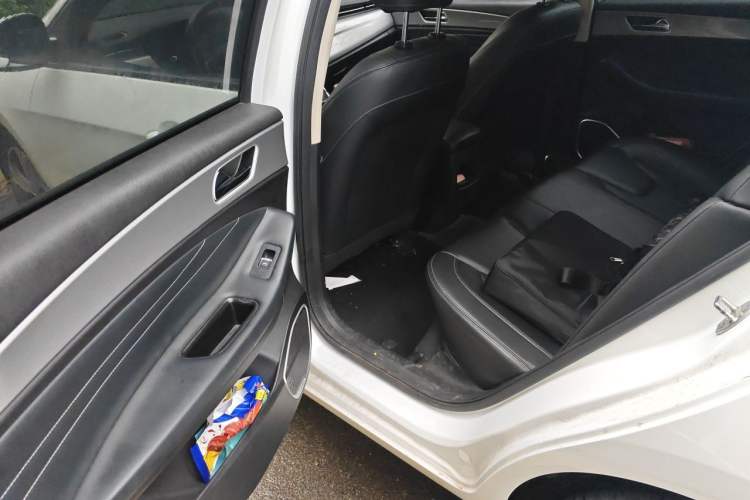 Used Chery Arrizo 5 2019 PRO 1.5L Manual Youth Edition China VI compliant Left Rear Seat
