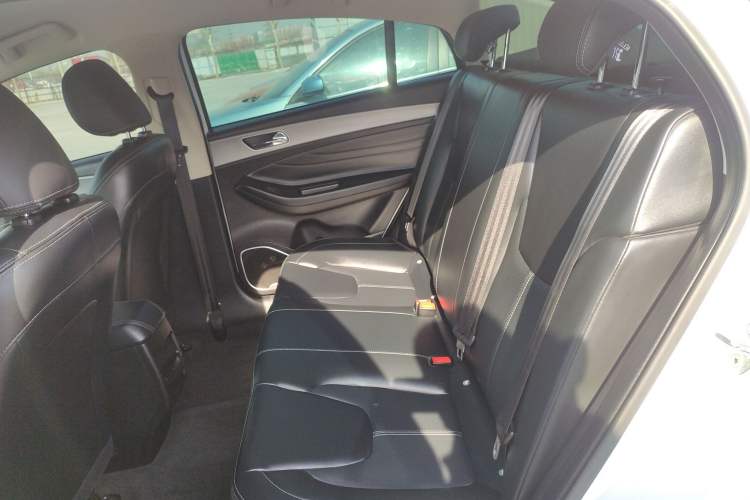 Used Chery Arrizo 5 2019 Revised PRO 1.5L CVT Youth Edition China VI Standard Left Rear Seat