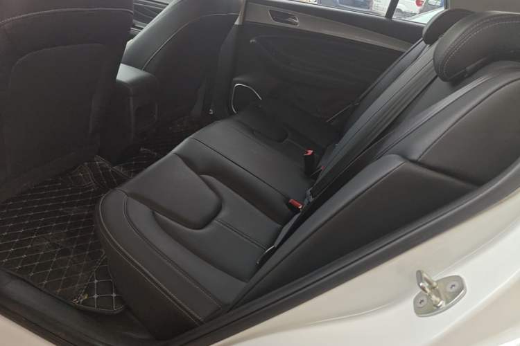 Used Chery Arrizo 5 2019 Facelifted PRO 1.5L Manual Youth Edition China VI Standard Left Rear Seat