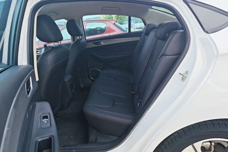 Used Chery Arrizo 5 2019 Revised PRO 1.5L CVT Youth Edition China VI Standard Left Rear Seat