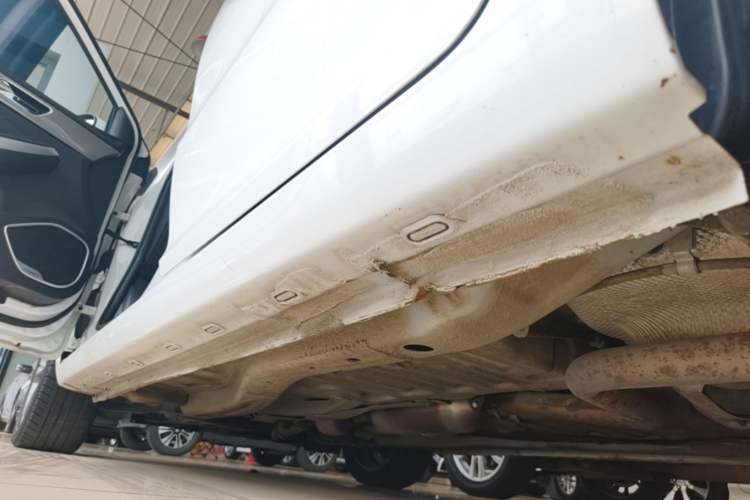 Used Chery Arrizo 5 2019 Facelifted PRO 1.5L Manual Youth Edition China VI Standard Left Side Sill