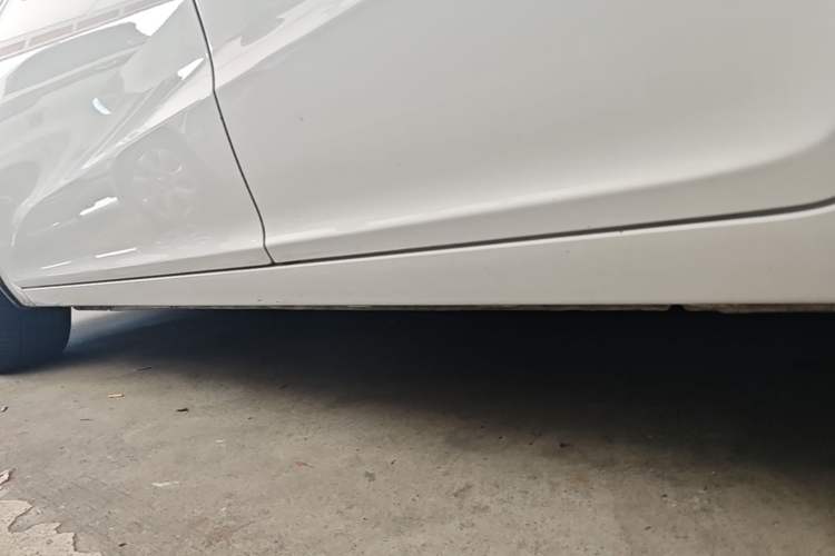 Used Chery Arrizo 5 2019 1.5L Manual New Youth Edition China VI Standard Left Side Sill