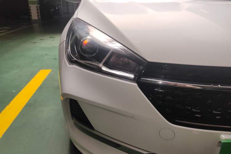 Used Chery Arrizo 5 2019 1.5L Manual New Youth Edition China VI Standard Right Front Headlight