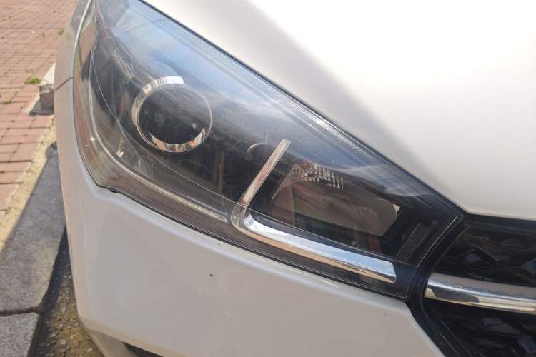Used Chery Arrizo 5 2019 Revised PRO 1.5L CVT Youth Edition China VI Standard Right Front Headlight