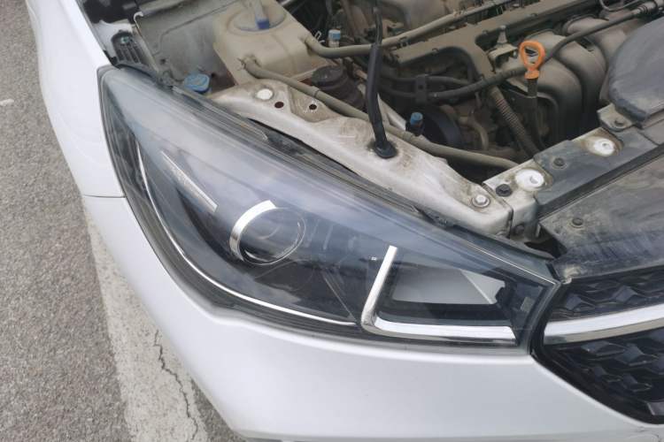 Used Chery Arrizo 5 2019 1.5L Manual New Youth Edition China VI Standard Right Front Headlight
