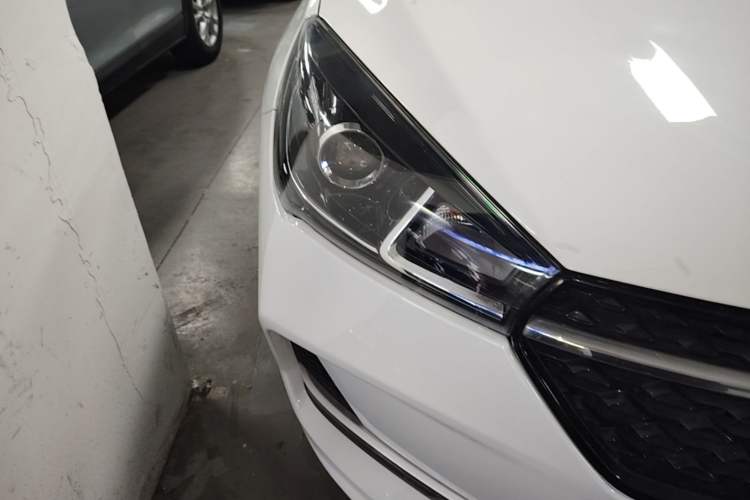 Used Chery Arrizo 5 2019 Revised PRO 1.5L CVT Youth Edition China VI Standard Right Front Headlight