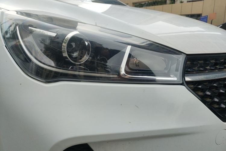 Used Chery Arrizo 5 2019 1.5L CVT New Freedom Edition China VI Standard Right Front Headlight
