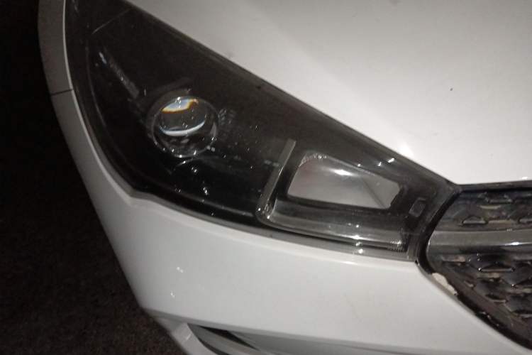 Used Chery Arrizo 5 2019 Facelifted PRO 1.5L Manual Youth Edition China VI Standard Right Front Headlight