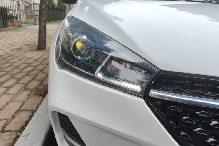 Used Chery Arrizo 5 2019 Revised PRO 1.5L CVT Youth Edition China VI Standard Right Front Headlight