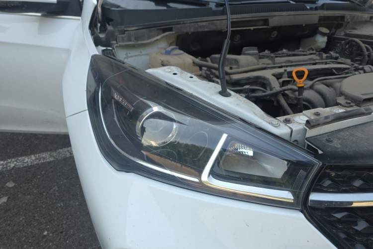 Used Chery Arrizo 5 2019 1.5L CVT New Freedom Edition China VI Standard Right Front Headlight
