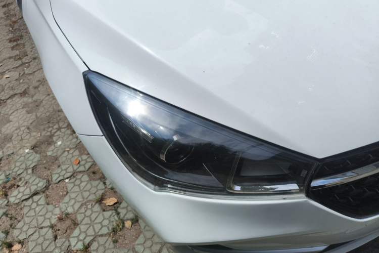 Used Chery Arrizo 5 2019 PRO 1.5L Manual Youth Edition China VI compliant Right Front Headlight