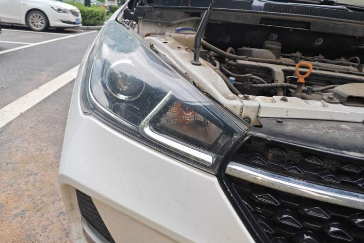 Used Chery Arrizo 5 2019 PRO 1.5L Manual Youth Edition China VI compliant Right Front Headlight