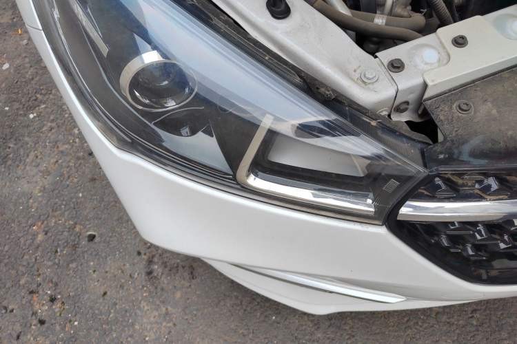 Used Chery Arrizo 5 2019 Facelifted PRO 1.5L Manual Youth Edition China VI Standard Right Front Headlight