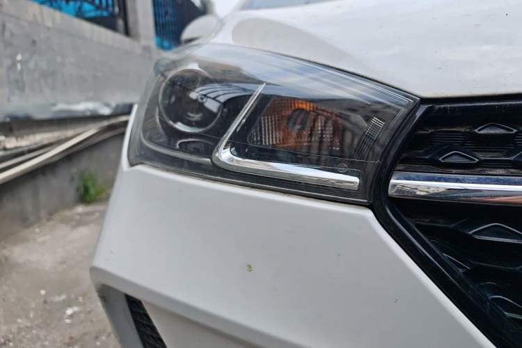 Used Chery Arrizo 5 2019 Revised PRO 1.5L CVT Youth Edition China VI Standard Right Front Headlight