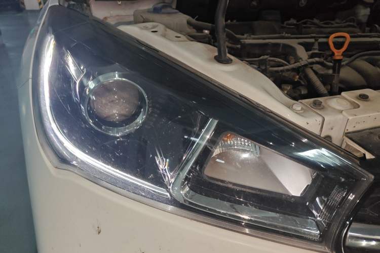 Used Chery Arrizo 5 2019 1.5L Manual New Youth Edition China VI Standard Right Front Headlight