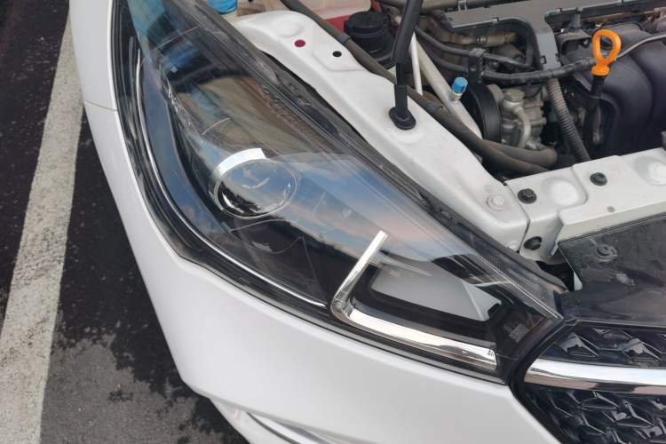Used Chery Arrizo 5 2019 Facelifted PRO 1.5L Manual Youth Edition China VI Standard Right Front Headlight