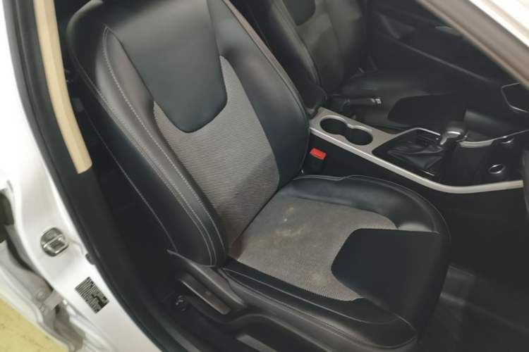 Used Chery Arrizo 5 2019 1.5L CVT Youth Edition China V Standard Right Front Seat
