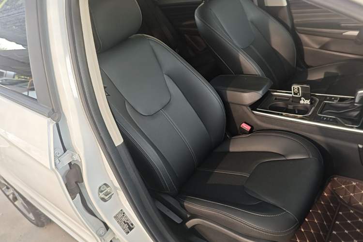 Used Chery Arrizo 5 2019 Revised PRO 1.5L CVT Youth Edition China VI Standard Right Front Seat