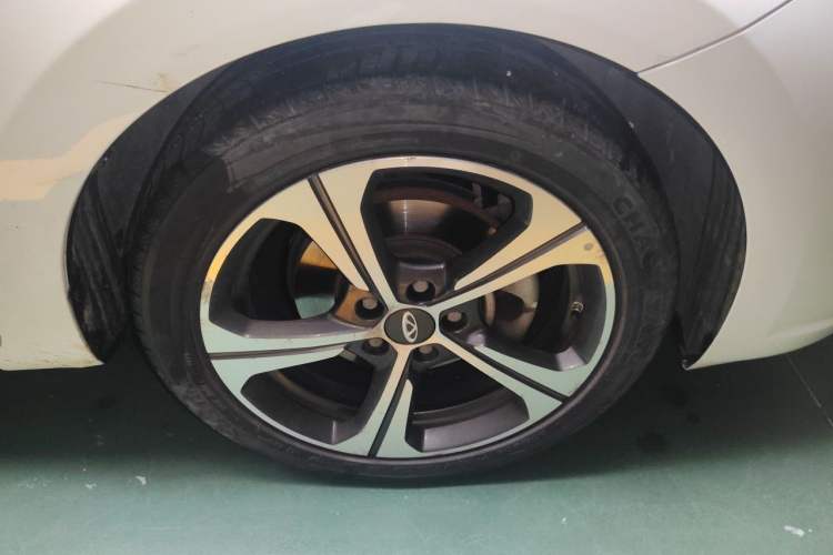 Used Chery Arrizo 5 2019 1.5L Manual New Youth Edition China VI Standard Right Front Wheel Hub