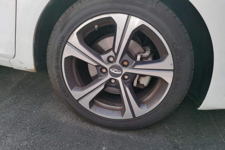 Used Chery Arrizo 5 2019 1.5L Manual New Youth Edition China VI Standard Right Front Wheel Hub