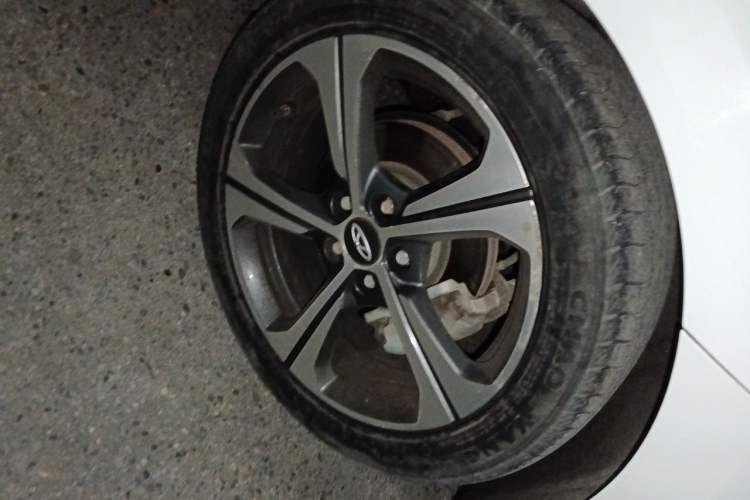 Used Chery Arrizo 5 2019 Facelifted PRO 1.5L Manual Youth Edition China VI Standard Right Front Wheel Hub