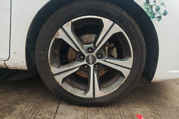 Used Chery Arrizo 5 2019 Revised PRO 1.5L CVT Youth Edition China VI Standard Right Front Wheel Hub