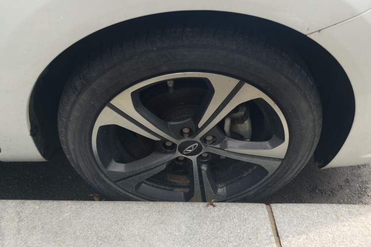 Used Chery Arrizo 5 2019 Facelifted PRO 1.5L Manual Youth Edition China VI Standard Right Front Wheel Hub