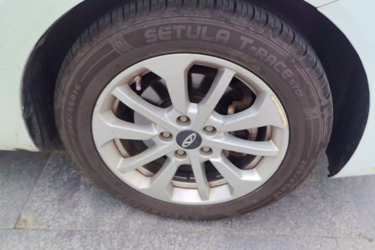 Used Chery Arrizo 5 2019 PRO 1.5L Manual Value Edition China VI Standard Right Front Wheel Hub