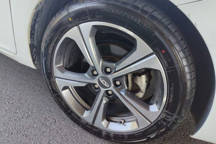 Used Chery Arrizo 5 2019 1.5L Manual New Zizai Edition China VI Right Front Wheel Hub