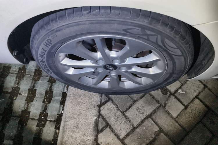 Used Chery Arrizo 5  Right Front Wheel Hub