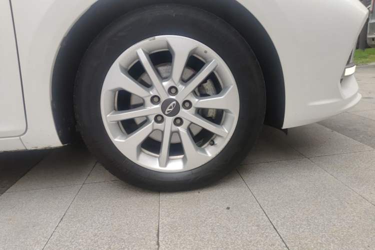Used Chery Arrizo 5 2019 1.5L CVT Zizai Edition China V Standard Right Front Wheel Hub