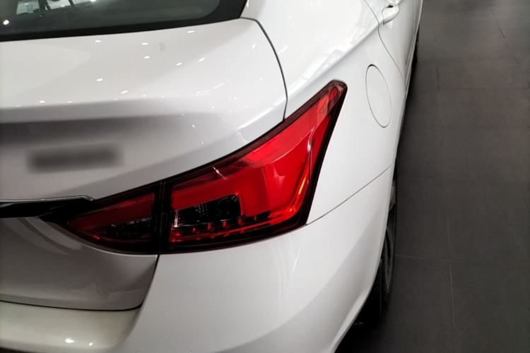 Used Chery Arrizo 5 2019 Revised PRO 1.5L CVT Youth Edition China VI Standard Right Rear Taillight