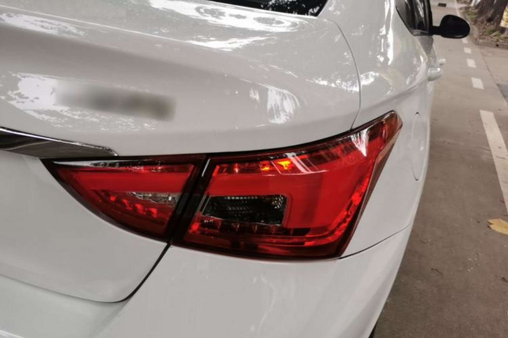 Used Chery Arrizo 5 2019 Revised PRO 1.5L CVT Youth Edition China VI Standard Right Rear Taillight