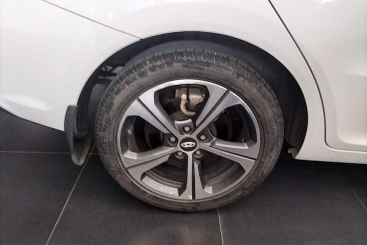 Used Chery Arrizo 5 2019 Revised PRO 1.5L CVT Youth Edition China VI Standard Right Rear Wheel Hub