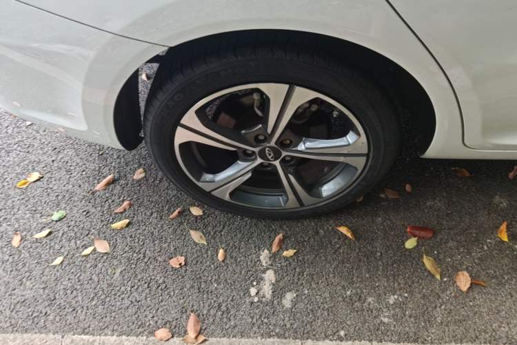 Used Chery Arrizo 5 2019 Revised PRO 1.5L CVT Youth Edition China VI Standard Right Rear Wheel Hub