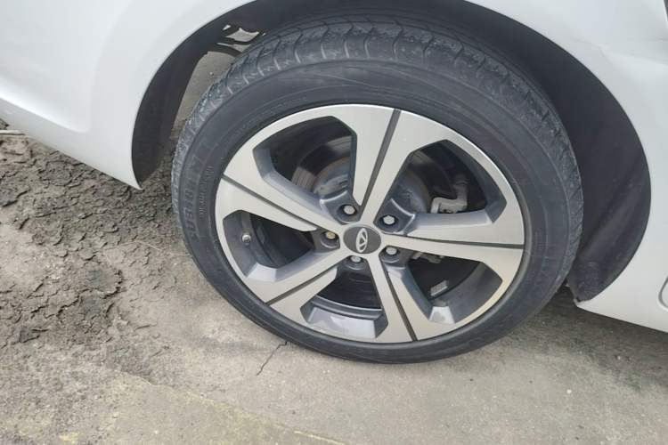 Used Chery Arrizo 5 2019 1.5L Manual Joyful Edition China V Standard Right Rear Wheel Hub